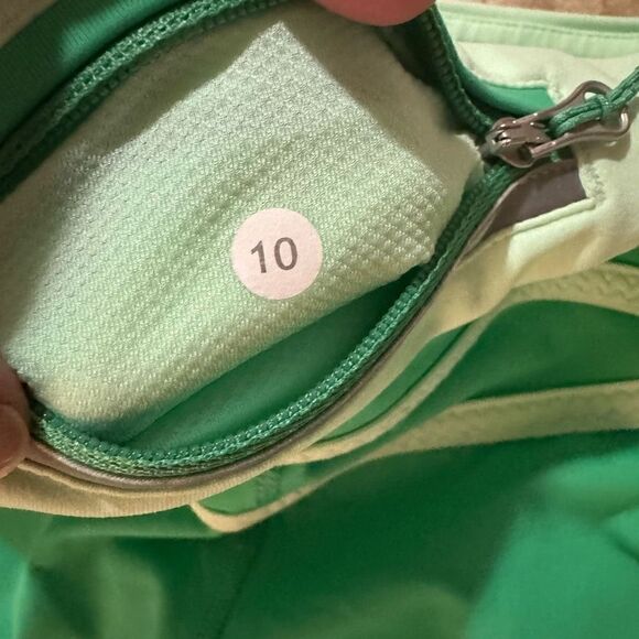 Lululemon Run: Pace Crop Legging Very Green / Fresh Teal Size 10 - Picture 4 of 5